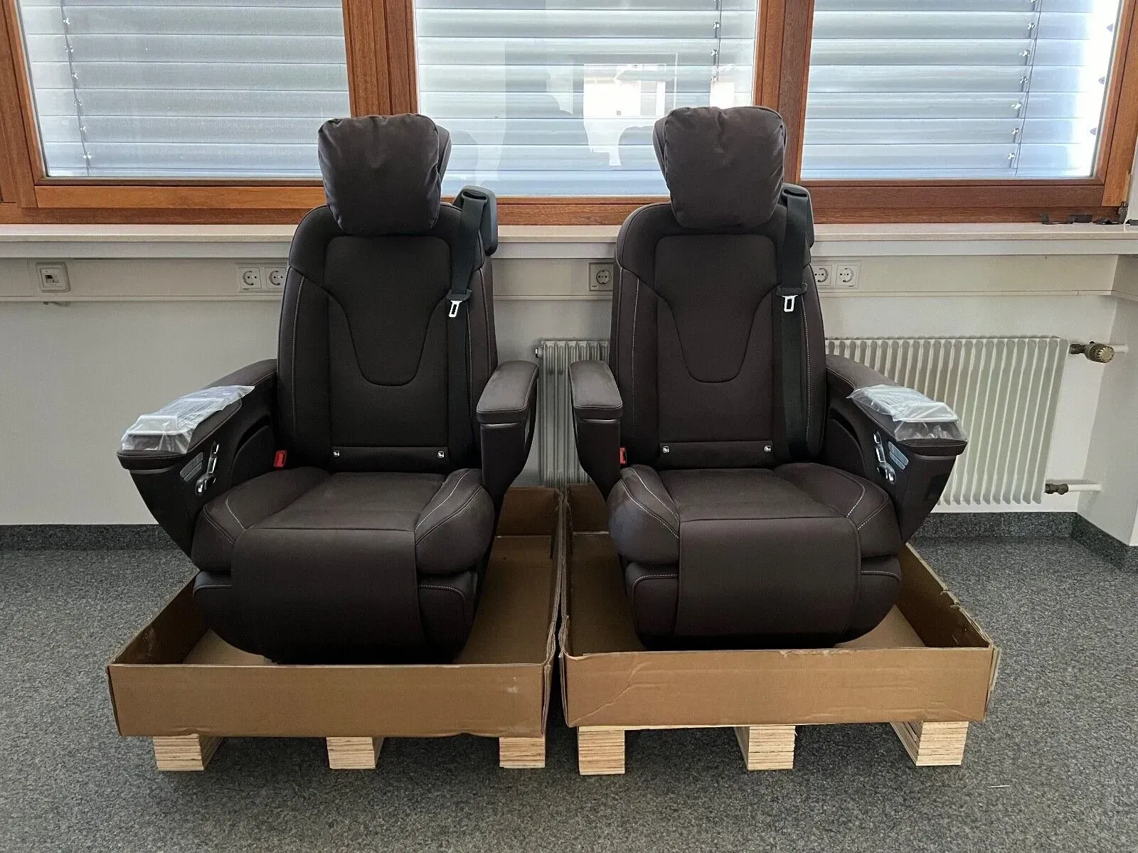 Second image of Mercedes V-Class W447 Luxury Nappa Seats Brown