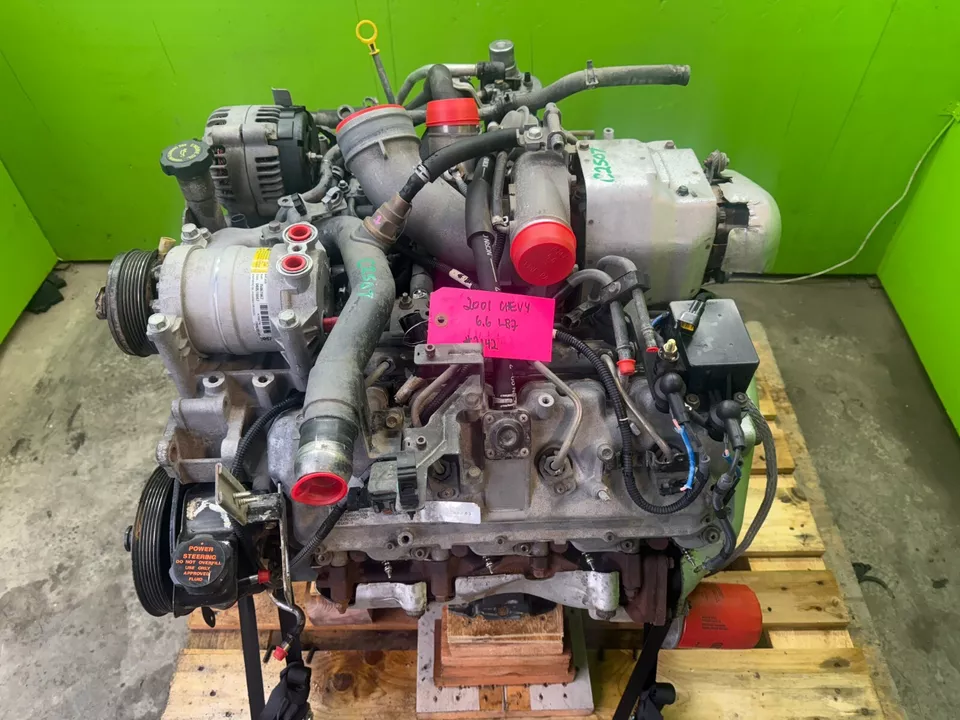 Second image of 01-04 CHEVROLET GMC 2500 3500 6.6 LB7 DURAMAX DIESEL ENGINE MOTOR NO CORE