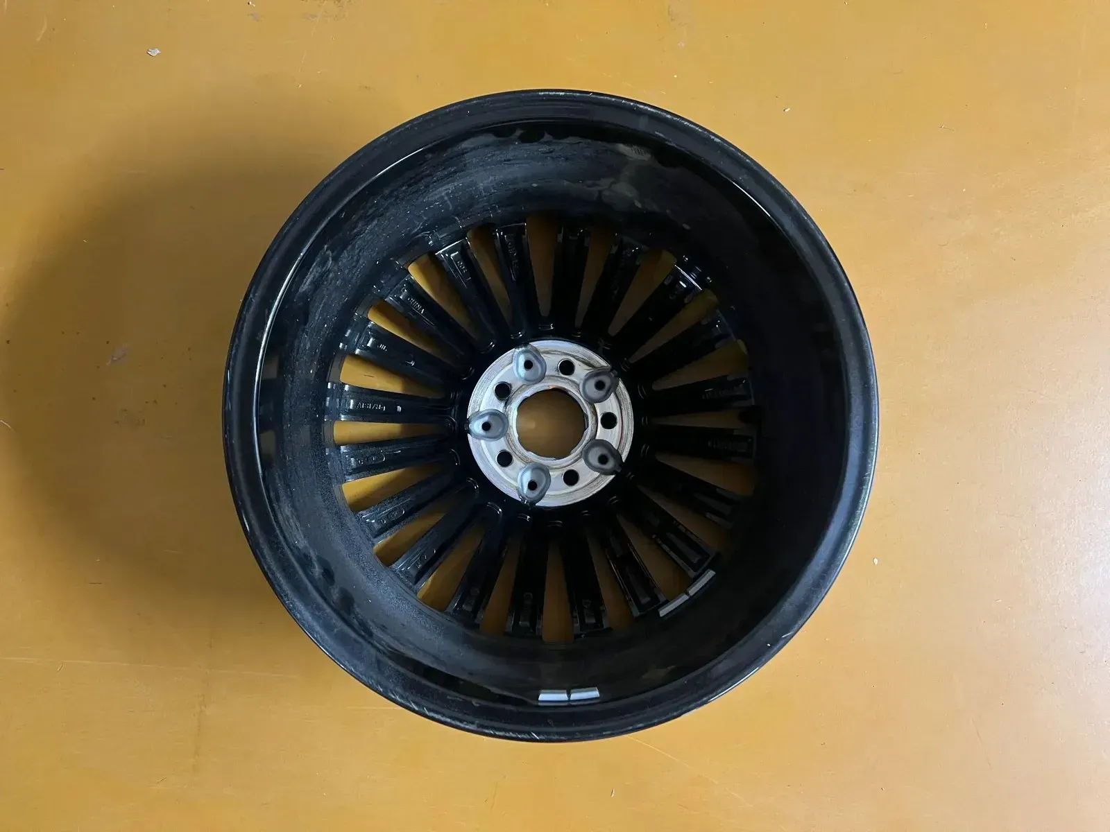 Second image of Mercedes-Benz W447 V-Class/Vito 18 Inch Rim A4474013700 NEW